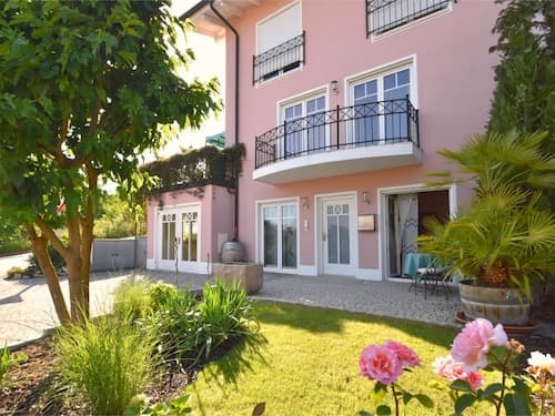 Lovely Flat in Deggendorf With Luxurious Furnishings With Southern Flair