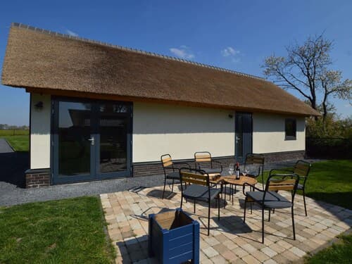 Modern & Garden-view Holiday Home in Alphen