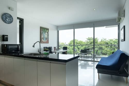 w Prestigious 2BR w Fantastic View in CTG