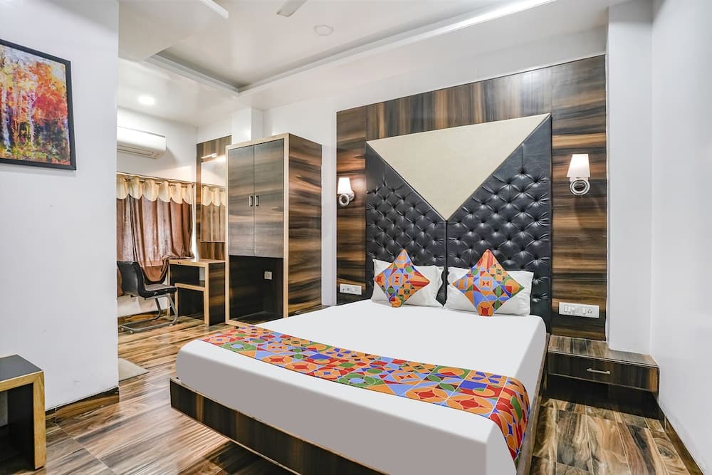 Fabhotel Sai Plaza Executive