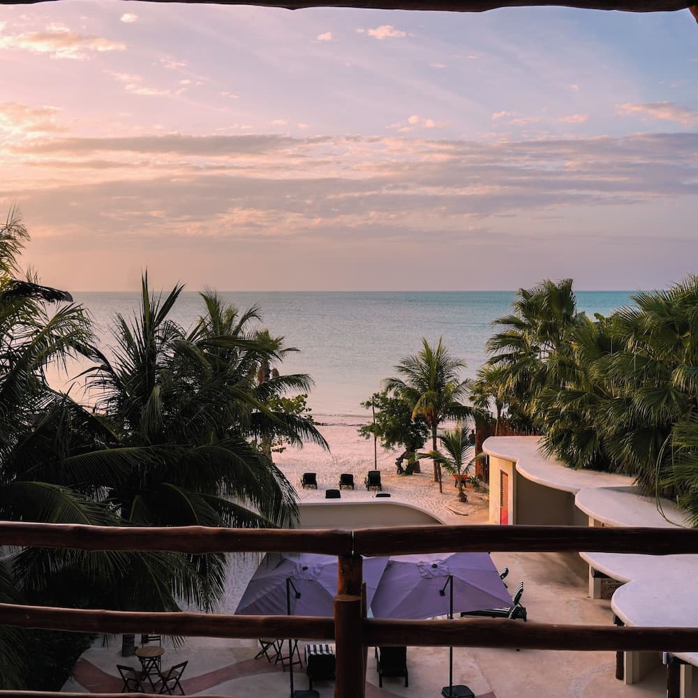 Beachfront Hotel Boutique DK