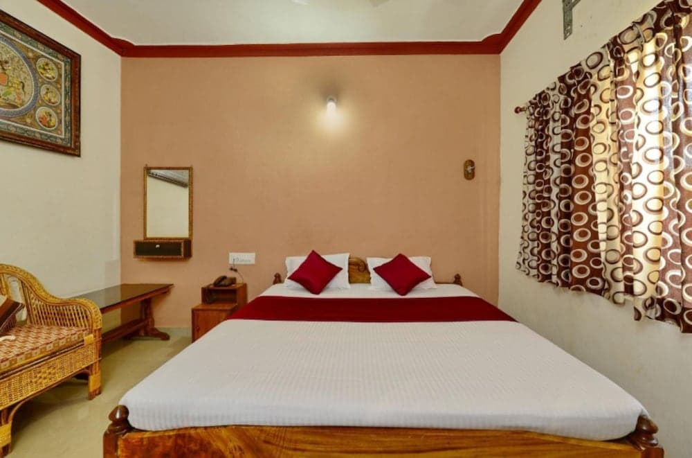 Goroomgo Surya Inn Konark