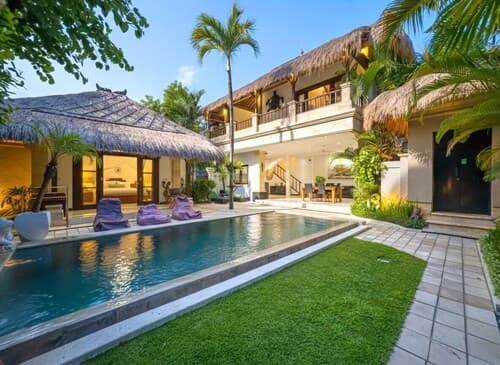 Villa Bugis Kayu Aya Seminyak