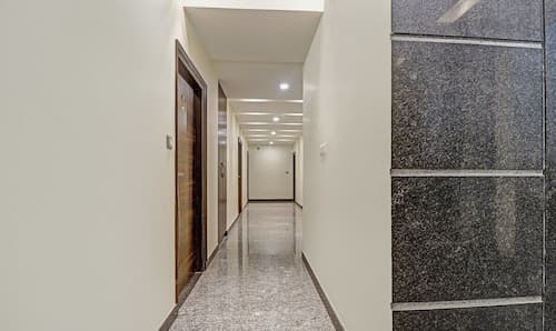 Hotel corporate suites