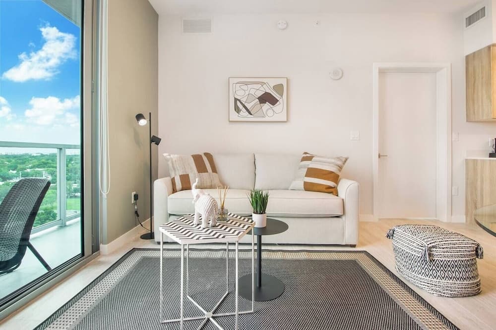 Spacious 2-Bedroom Apartment