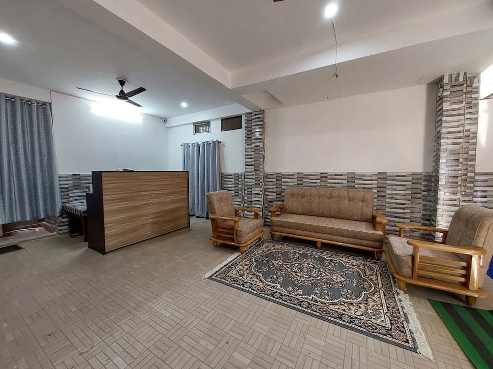 Manor Residency