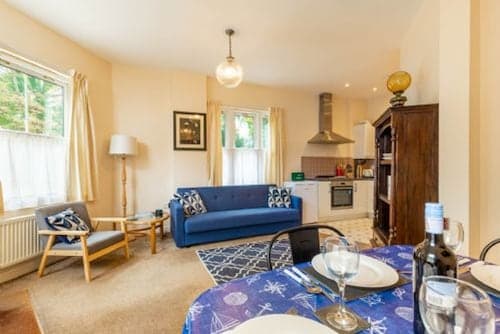 Host Stay Coastal Retreat