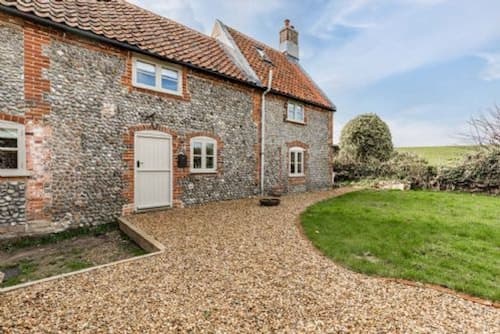 Host Stay White End