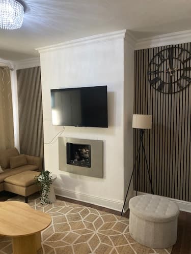 Spacious 2-bed Near Etihad-games Room-free Parking