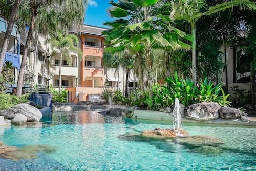 Palma Cairns- Resort 9 Pools Gym