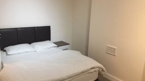 Room in Guest Room - Big Double Room in Leicester