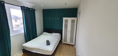 Room in Guest Room - Cozy Single Room in Leicester