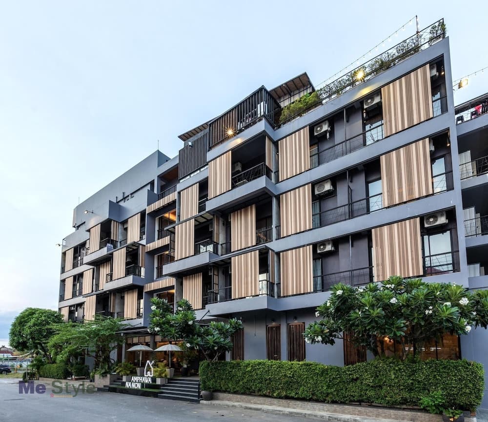 Amphawa Nanon