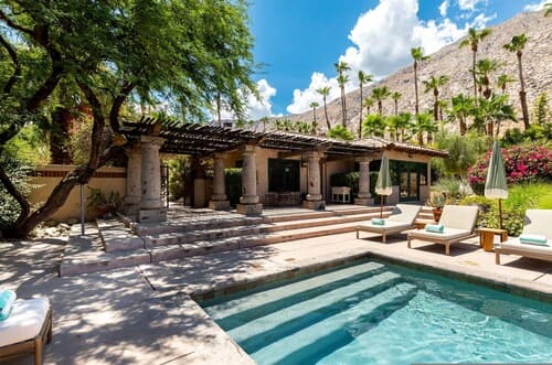 LUX - Historic Tennis Club Enclave - King Beds