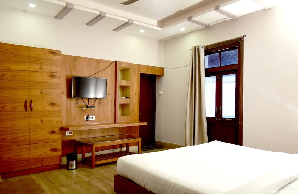 Hotel Mani