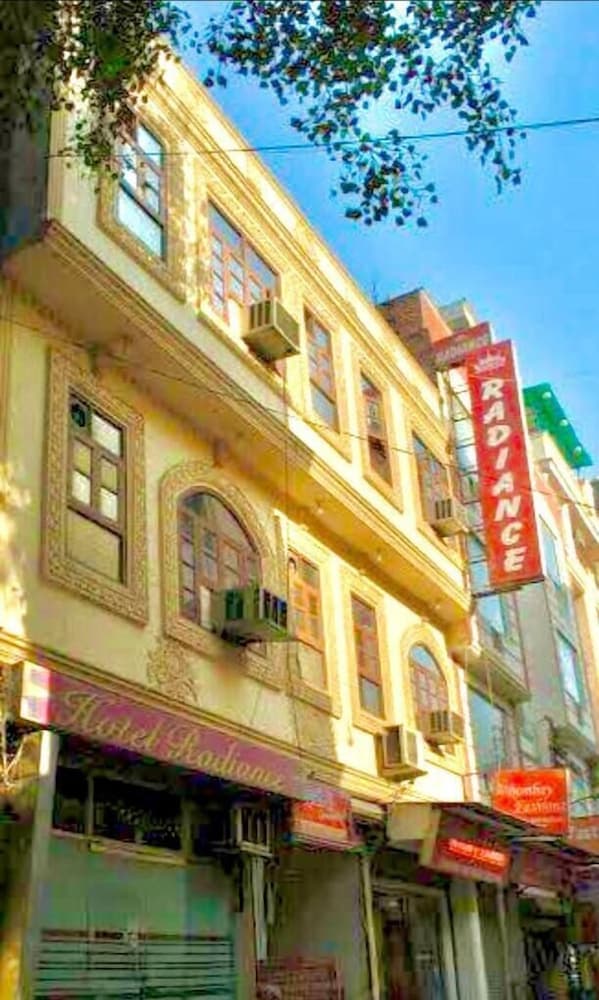 HOTEL RADIANCE