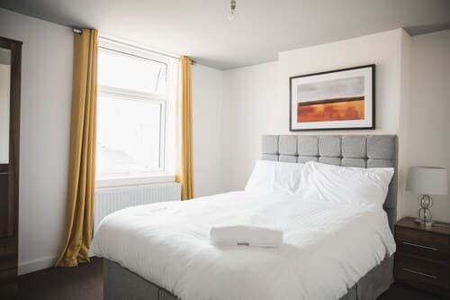 Room in Guest Room - Big Room in Leicester City