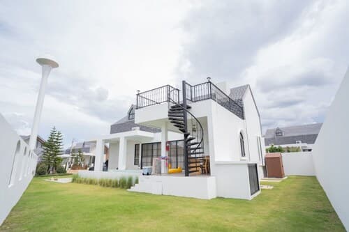 Oxygen Valley Khao Yai B2
