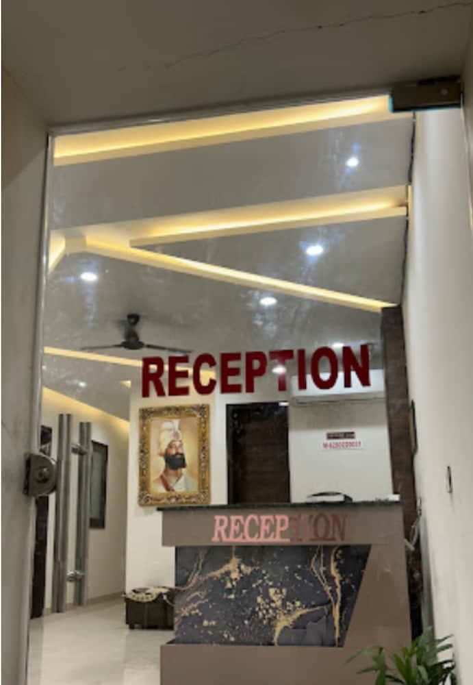 Goroomgo 11 Inn Ludhiana