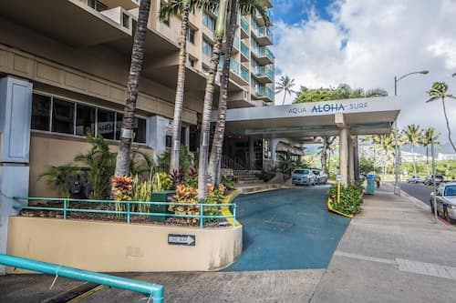 Cozy Studios at Aloha Surf Close to Waikiki Beach