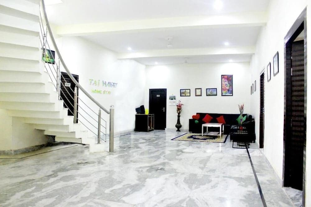 Taj Castle Homestay