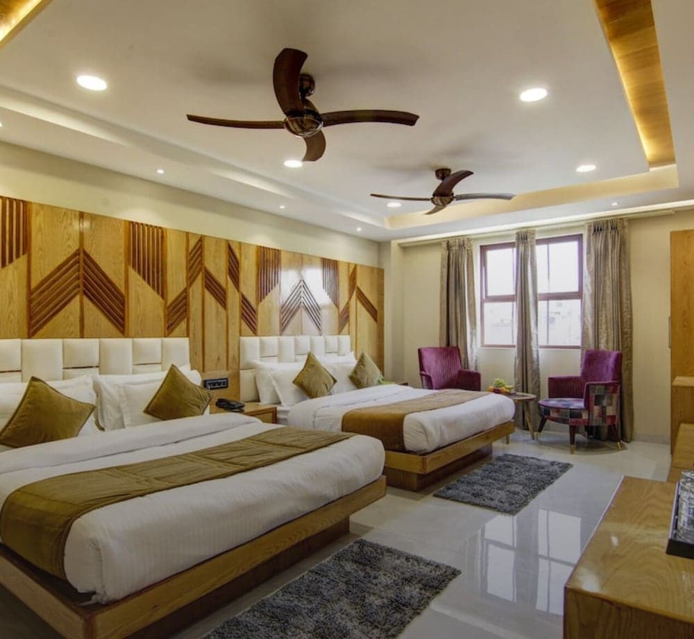 Hotel Kelvish by Foxi Group