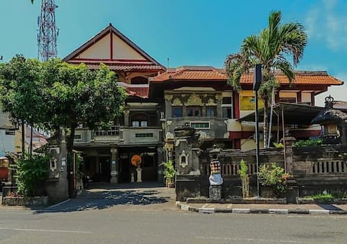 Hotel Candra Adigraha