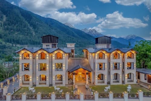 Hillside Resort & Spa Pahalgam