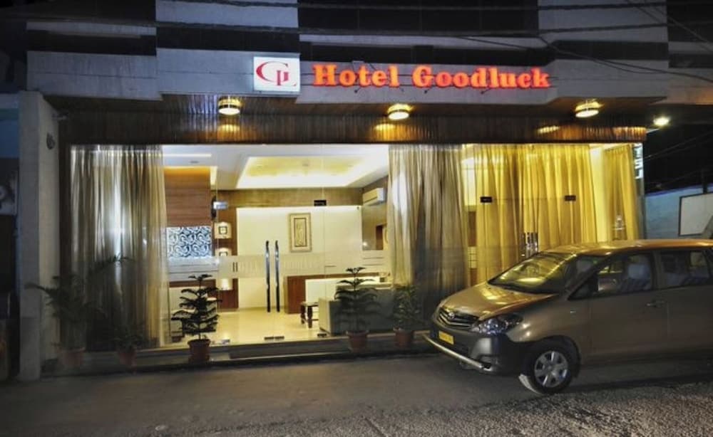 Hotel Goodluck Near IGI Airport