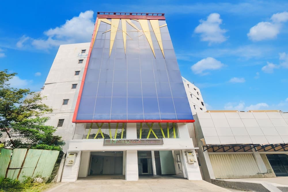 Townhouse Oak Mangga Dua Near Taman Impian Jaya Ancol