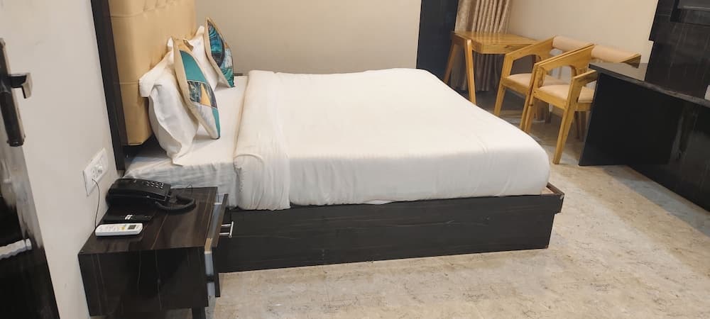 HOTEL VS RECIDECNY