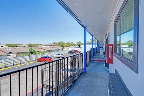Super 7 Inn By Oyo San Antonio N.W. Medical Center