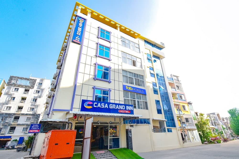 Fabhotel Casa Grand Inn