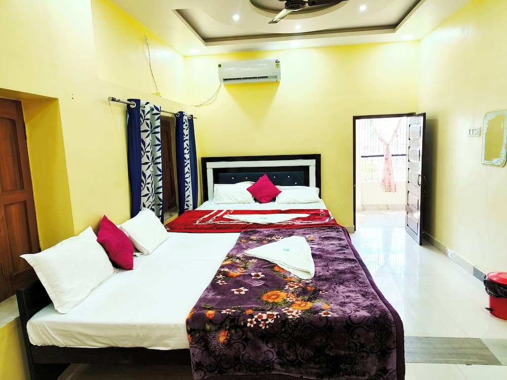 Hotel Dev Kashi