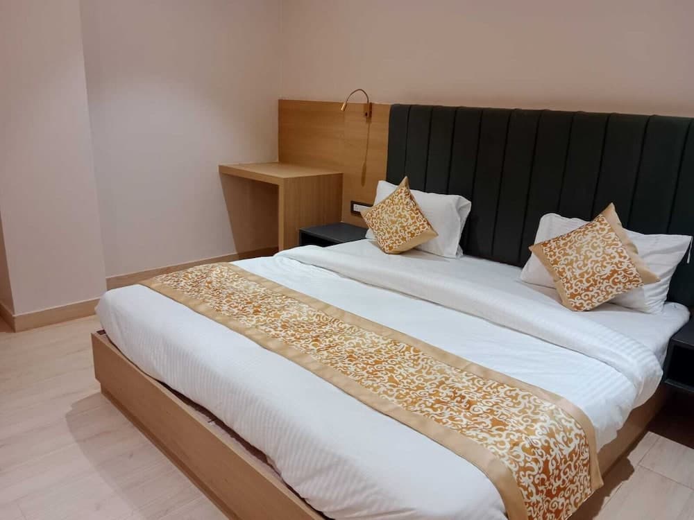 Sampanna Inn