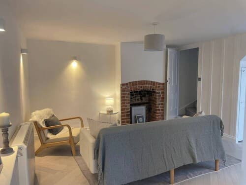 Seaside Retreat - Sleeps 5, Garden & Parking