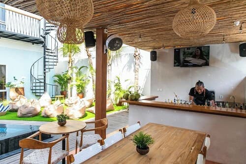 Coco & Pineapple Pants Hostel
