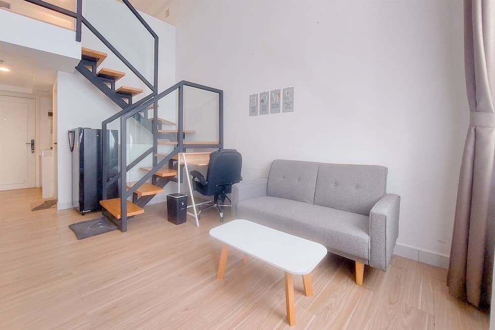 Great Deal And Homey Studio Loft At Kingland Avenue Apartment