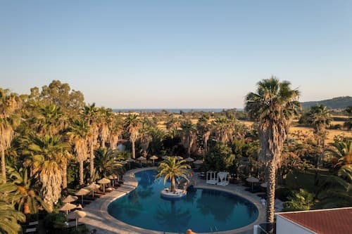 PALMA VILLAGE HOTEL by Greek Pride