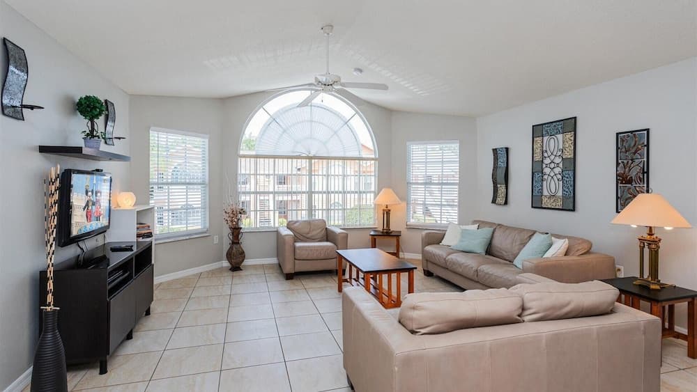 Villas at Island Club Community, Pools, Jacuzzi and More!