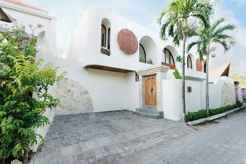 Luxury Noah Villa