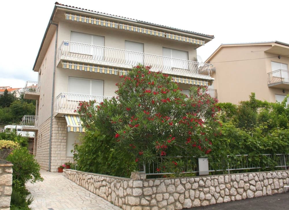 Spacious Crikvenica Apartments With Sea View and Balcony