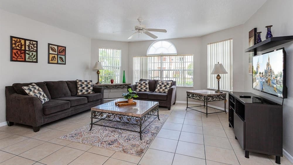 Villas at Island Club Community, Pools, Jacuzzi and More!