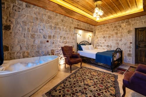 Yamak Stone House