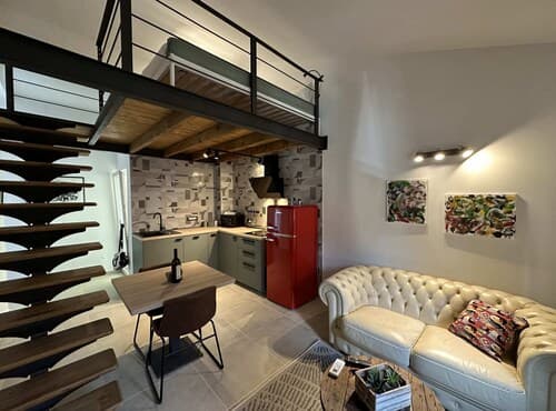 Apartment With Cozy Bedroom