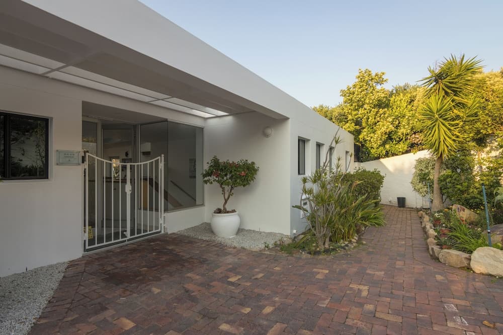 Bosavern Guesthouse