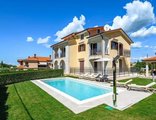 Apartment in Vizinada Near Istralandia Park