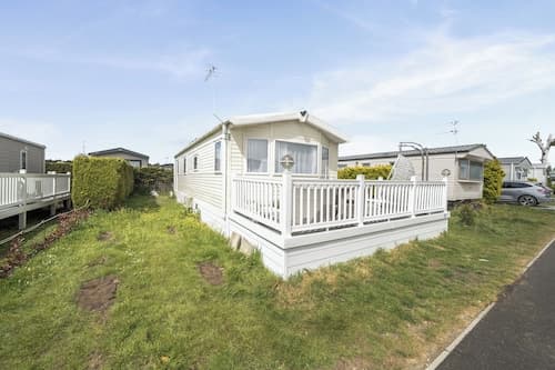 3 Bedroom Mersea Beach Retreat-getaway by the Sea