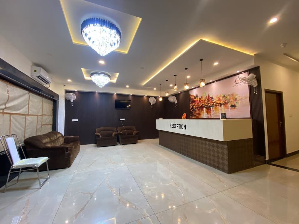 Hotel Varuna Grand
