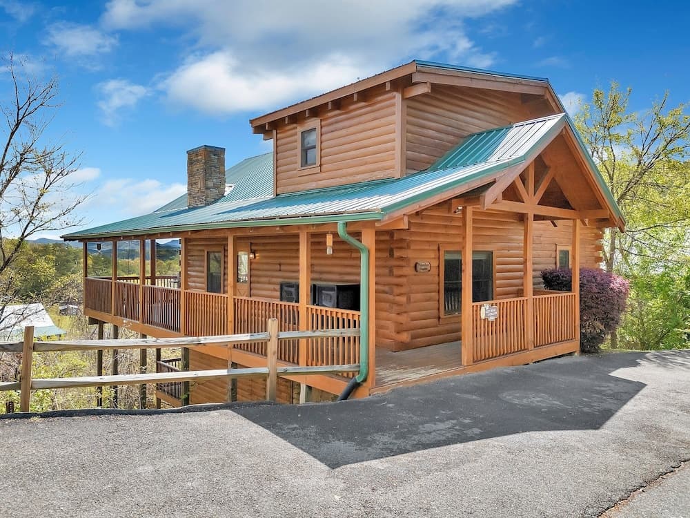 Ern860 - Cozy Bear Overlook 4 Bedroom Cabin
